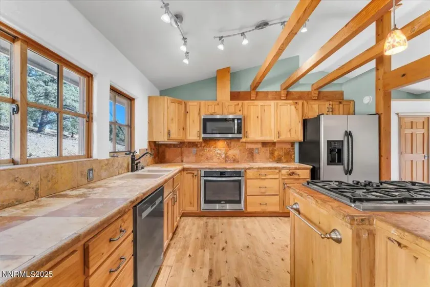 21410 Sazarac, Reno, Nevada 89521, 4 Bedrooms Bedrooms, ,3 BathroomsBathrooms,Residential,Residential,Sazarac,250057800