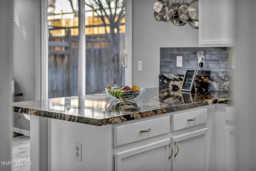 6228 Black Cinder, Sparks, Nevada 89436, 3 Bedrooms Bedrooms, ,3 BathroomsBathrooms,Residential,Residential,Black Cinder,260002732