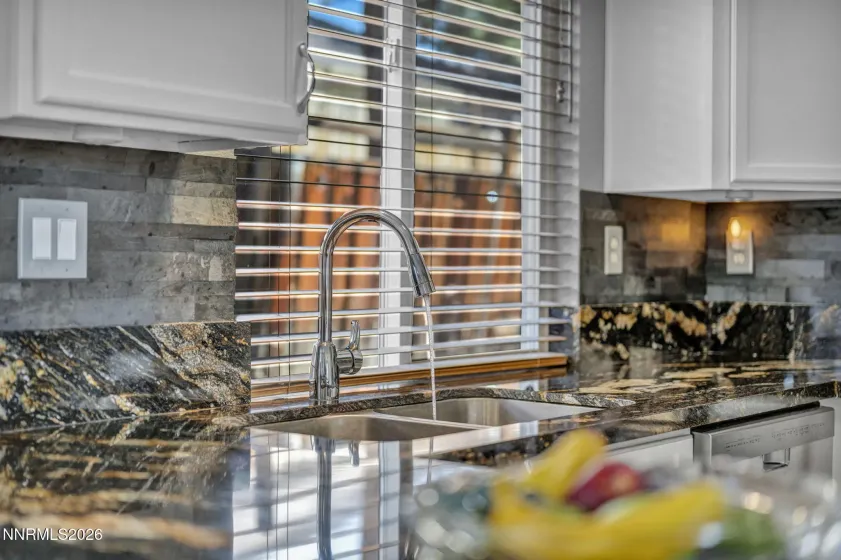 6228 Black Cinder, Sparks, Nevada 89436, 3 Bedrooms Bedrooms, ,3 BathroomsBathrooms,Residential,Residential,Black Cinder,260002732