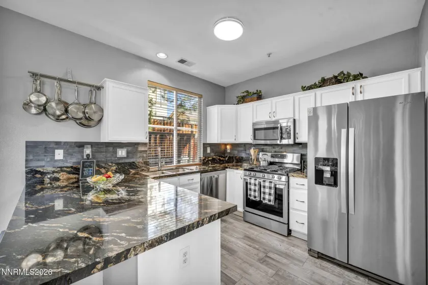 6228 Black Cinder, Sparks, Nevada 89436, 3 Bedrooms Bedrooms, ,3 BathroomsBathrooms,Residential,Residential,Black Cinder,260002732