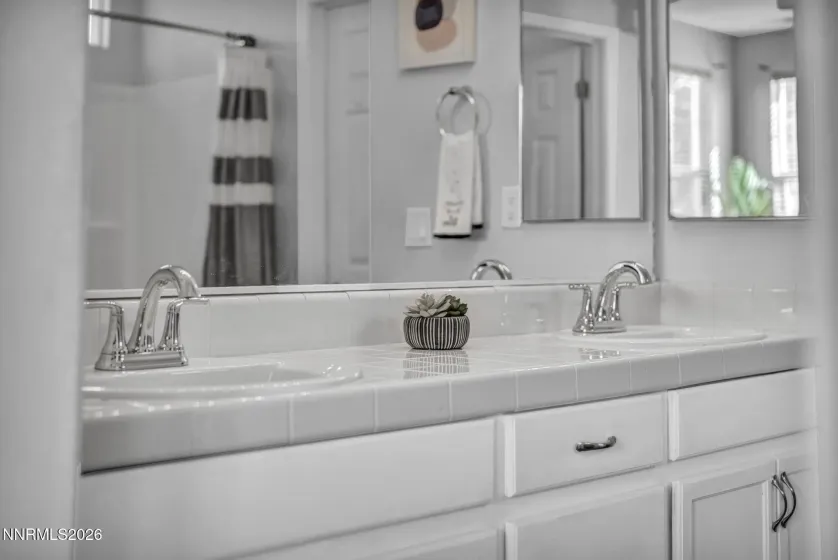 6228 Black Cinder, Sparks, Nevada 89436, 3 Bedrooms Bedrooms, ,3 BathroomsBathrooms,Residential,Residential,Black Cinder,260002732