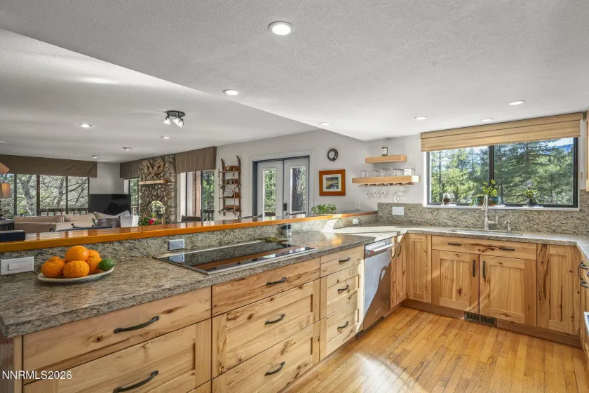 16911 Mt Rose, Reno, Nevada 89511, 4 Bedrooms Bedrooms, ,2 BathroomsBathrooms,Residential,Residential,Mt Rose,260002731