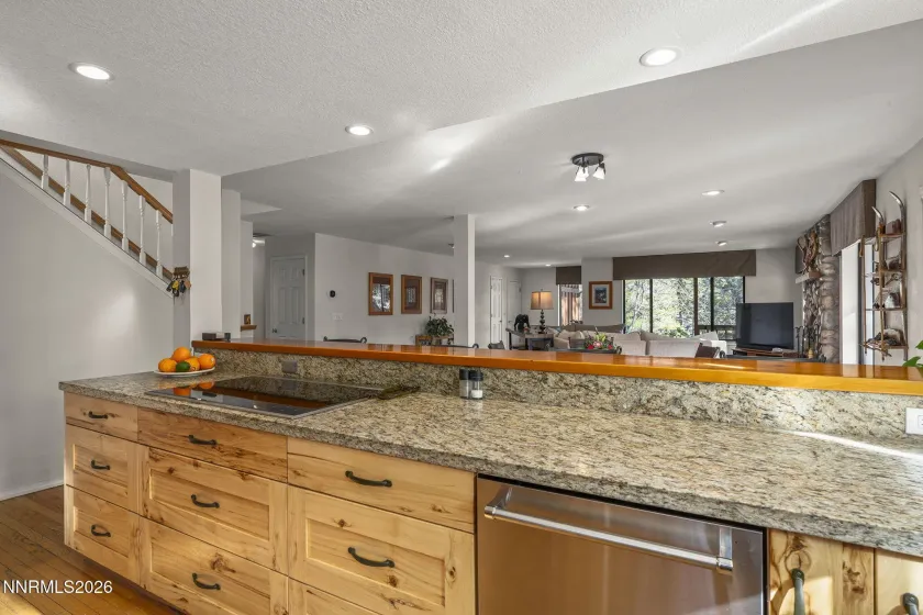 16911 Mt Rose, Reno, Nevada 89511, 4 Bedrooms Bedrooms, ,2 BathroomsBathrooms,Residential,Residential,Mt Rose,260002731