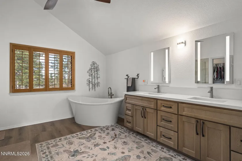 16911 Mt Rose, Reno, Nevada 89511, 4 Bedrooms Bedrooms, ,2 BathroomsBathrooms,Residential,Residential,Mt Rose,260002731