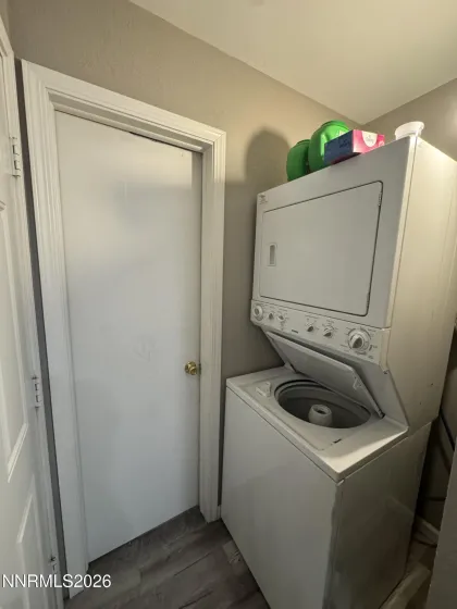 1536 Oxford, Sparks, Nevada 89431, 3 Bedrooms Bedrooms, ,2 BathroomsBathrooms,Residential,Residential,Oxford,260002739