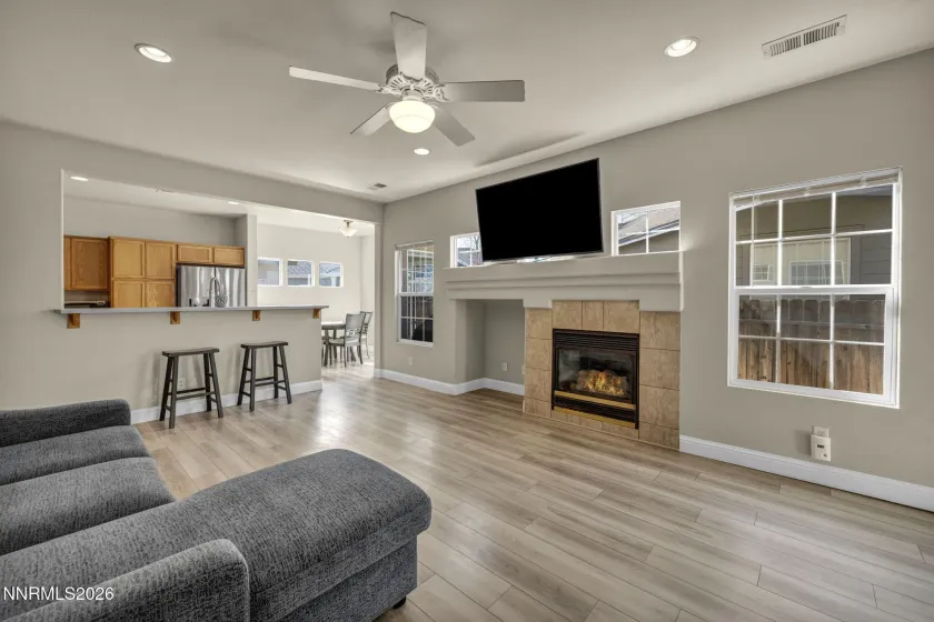 5421 Desert Peach, Sparks, Nevada 89436, 2 Bedrooms Bedrooms, ,2 BathroomsBathrooms,Residential,Residential,Desert Peach,260002740