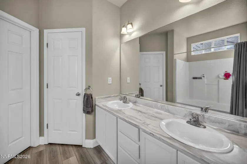 5421 Desert Peach, Sparks, Nevada 89436, 2 Bedrooms Bedrooms, ,2 BathroomsBathrooms,Residential,Residential,Desert Peach,260002740