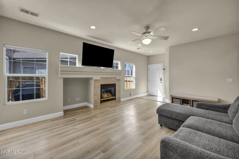 5421 Desert Peach, Sparks, Nevada 89436, 2 Bedrooms Bedrooms, ,2 BathroomsBathrooms,Residential,Residential,Desert Peach,260002740