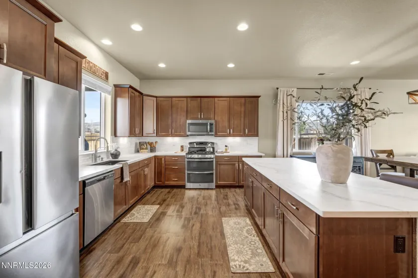 485 Sunset Springs, Sparks, Nevada 89441, 4 Bedrooms Bedrooms, ,2 BathroomsBathrooms,Residential,Residential,Sunset Springs,260002741