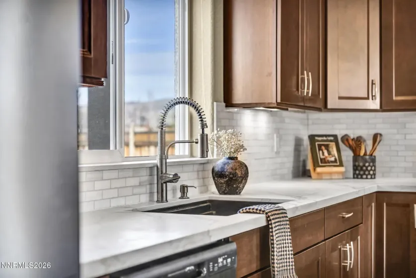 485 Sunset Springs, Sparks, Nevada 89441, 4 Bedrooms Bedrooms, ,2 BathroomsBathrooms,Residential,Residential,Sunset Springs,260002741