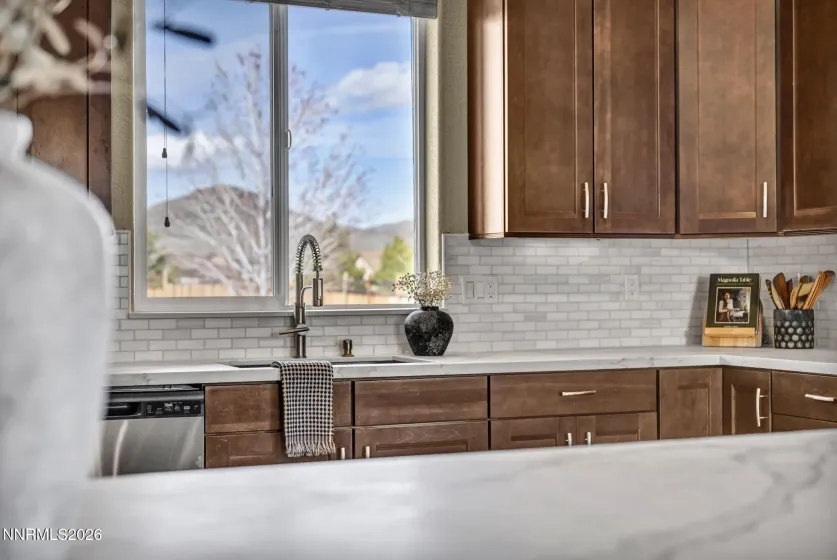 485 Sunset Springs, Sparks, Nevada 89441, 4 Bedrooms Bedrooms, ,2 BathroomsBathrooms,Residential,Residential,Sunset Springs,260002741