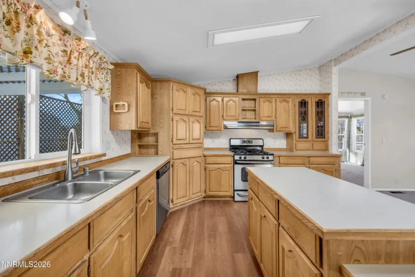 164 El Dorado, Dayton, Nevada 89403, 3 Bedrooms Bedrooms, ,2 BathroomsBathrooms,Residential,Residential,El Dorado,260002743