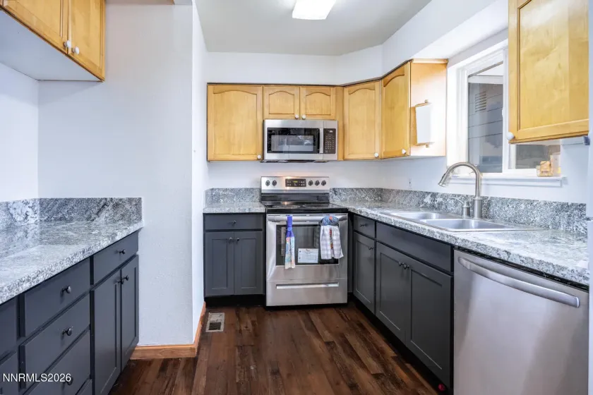 521 Whitaker, Fallon, Nevada 89406, 3 Bedrooms Bedrooms, ,2 BathroomsBathrooms,Residential,Residential,Whitaker,260002748