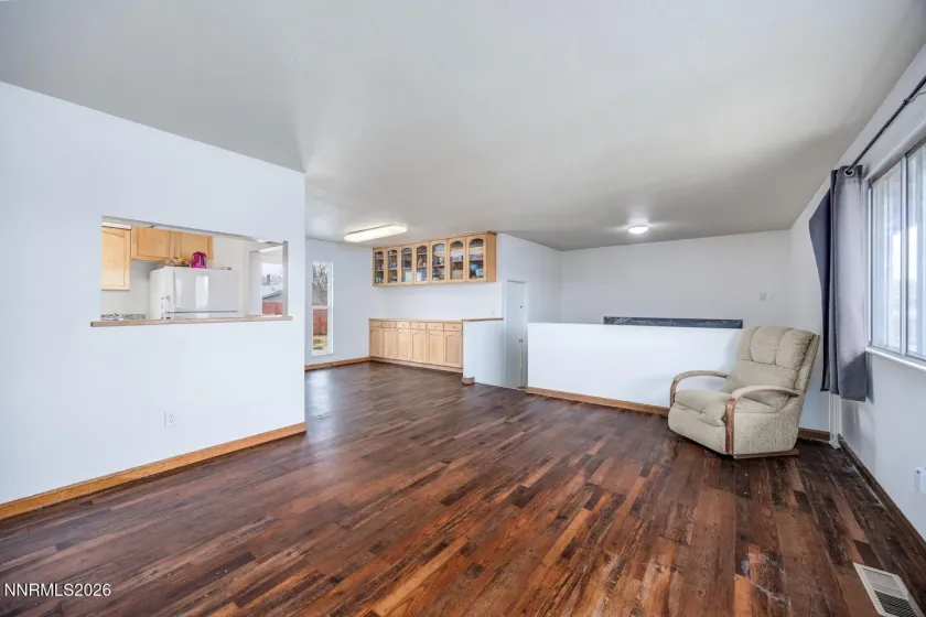 521 Whitaker, Fallon, Nevada 89406, 3 Bedrooms Bedrooms, ,2 BathroomsBathrooms,Residential,Residential,Whitaker,260002748