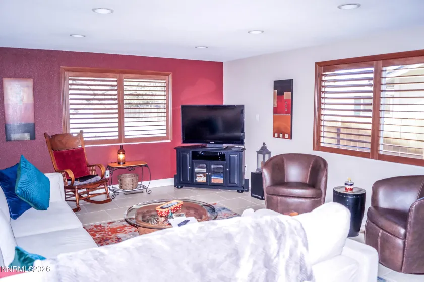 491 Emerson, Sparks, Nevada 89431, 3 Bedrooms Bedrooms, ,3 BathroomsBathrooms,Residential,Residential,Emerson,260002747