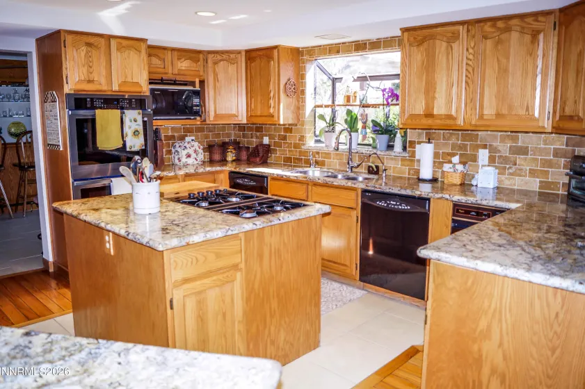 491 Emerson, Sparks, Nevada 89431, 3 Bedrooms Bedrooms, ,3 BathroomsBathrooms,Residential,Residential,Emerson,260002747