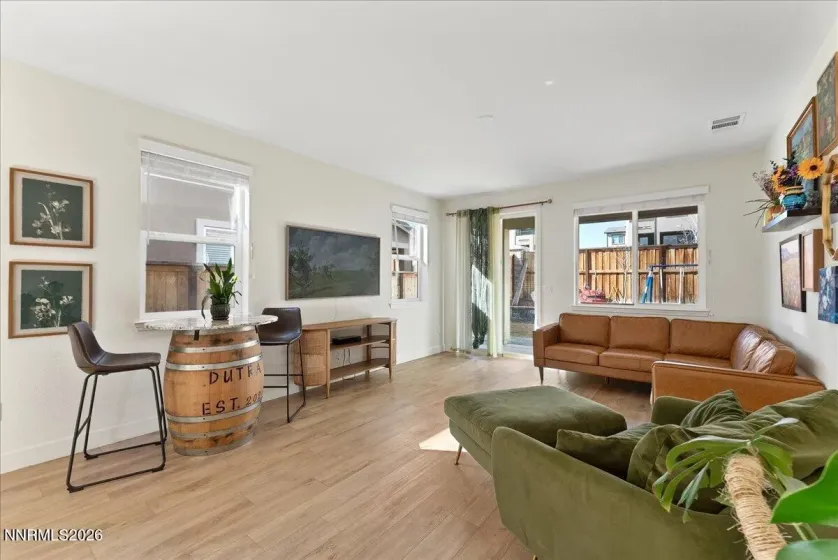 6417 Bucking Horse, Sparks, Nevada 89436, 3 Bedrooms Bedrooms, ,2 BathroomsBathrooms,Residential,Residential,Bucking Horse,260002749