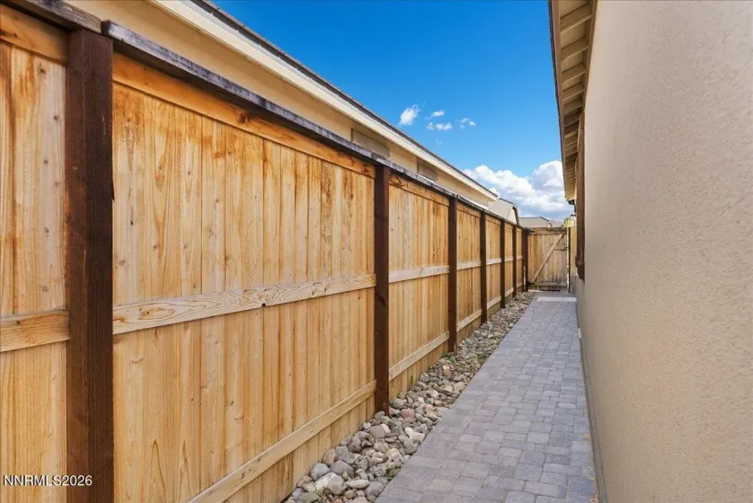 6417 Bucking Horse, Sparks, Nevada 89436, 3 Bedrooms Bedrooms, ,2 BathroomsBathrooms,Residential,Residential,Bucking Horse,260002749