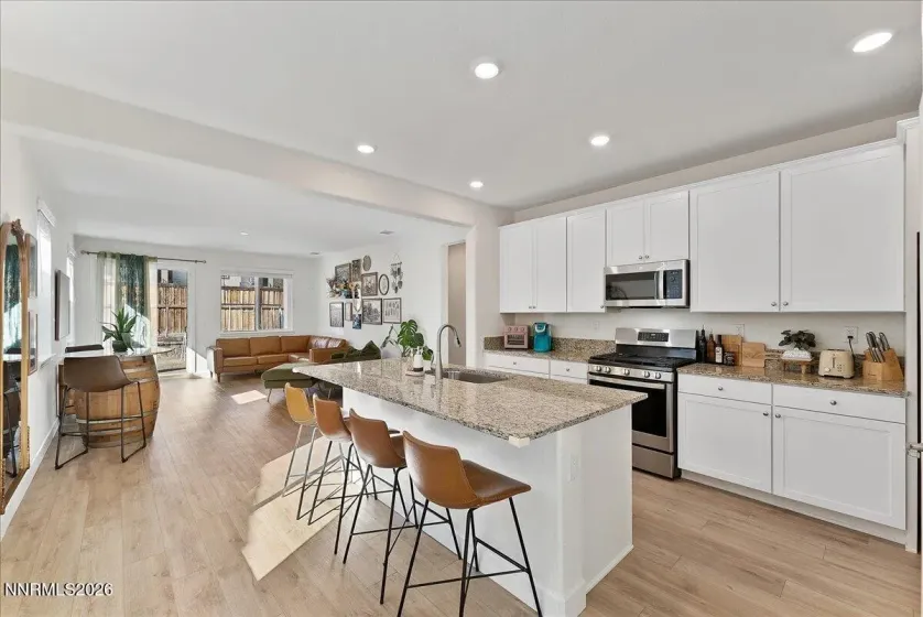 6417 Bucking Horse, Sparks, Nevada 89436, 3 Bedrooms Bedrooms, ,2 BathroomsBathrooms,Residential,Residential,Bucking Horse,260002749