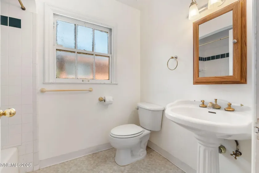 1135 Nixon, Reno, Nevada 89509, 3 Bedrooms Bedrooms, ,1 BathroomBathrooms,Residential,Residential,Nixon,260002752