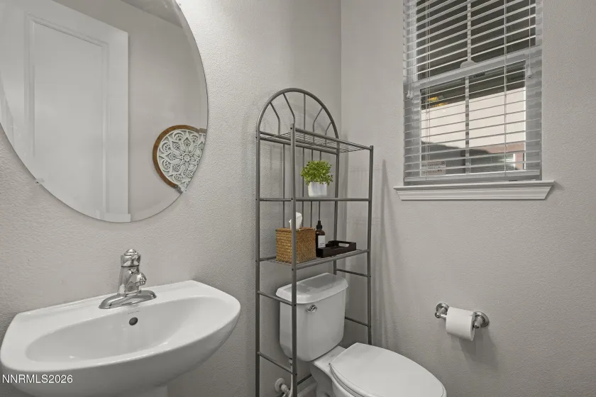 2220 Heavenly View, Reno, Nevada 89523, 4 Bedrooms Bedrooms, ,4 BathroomsBathrooms,Residential,Residential,Heavenly View,260002753