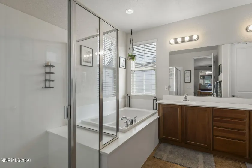 2220 Heavenly View, Reno, Nevada 89523, 4 Bedrooms Bedrooms, ,4 BathroomsBathrooms,Residential,Residential,Heavenly View,260002753