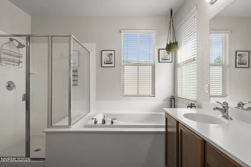 2220 Heavenly View, Reno, Nevada 89523, 4 Bedrooms Bedrooms, ,4 BathroomsBathrooms,Residential,Residential,Heavenly View,260002753