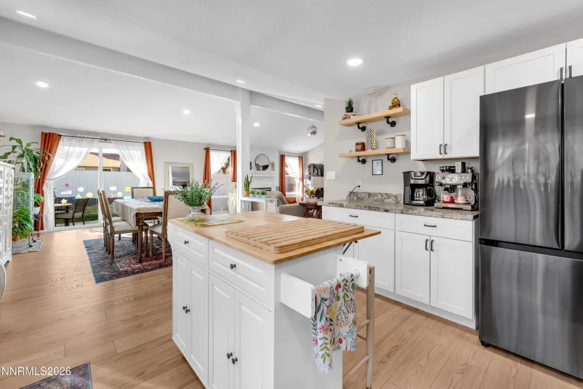 4220 Bismarck, Reno, Nevada 89502, 3 Bedrooms Bedrooms, ,2 BathroomsBathrooms,Residential,Residential,Bismarck,260002757