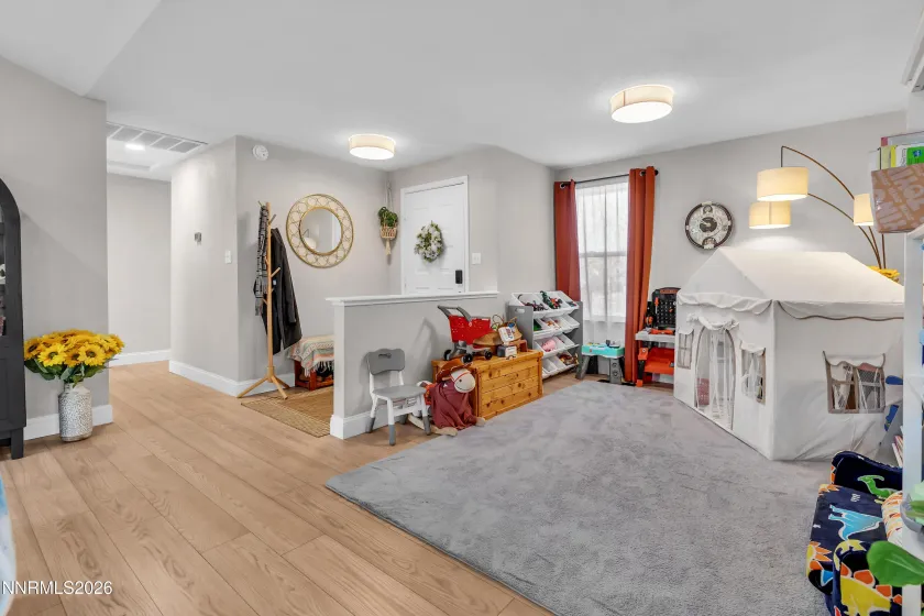 4220 Bismarck, Reno, Nevada 89502, 3 Bedrooms Bedrooms, ,2 BathroomsBathrooms,Residential,Residential,Bismarck,260002757