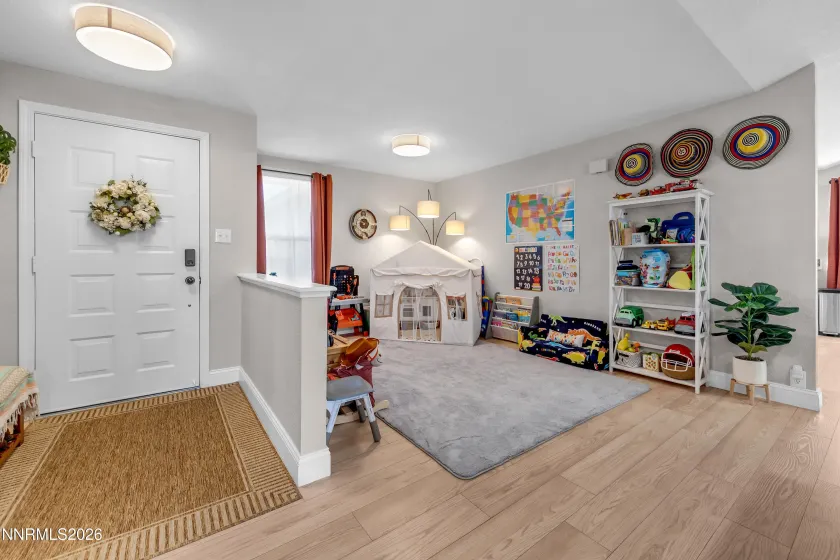 4220 Bismarck, Reno, Nevada 89502, 3 Bedrooms Bedrooms, ,2 BathroomsBathrooms,Residential,Residential,Bismarck,260002757