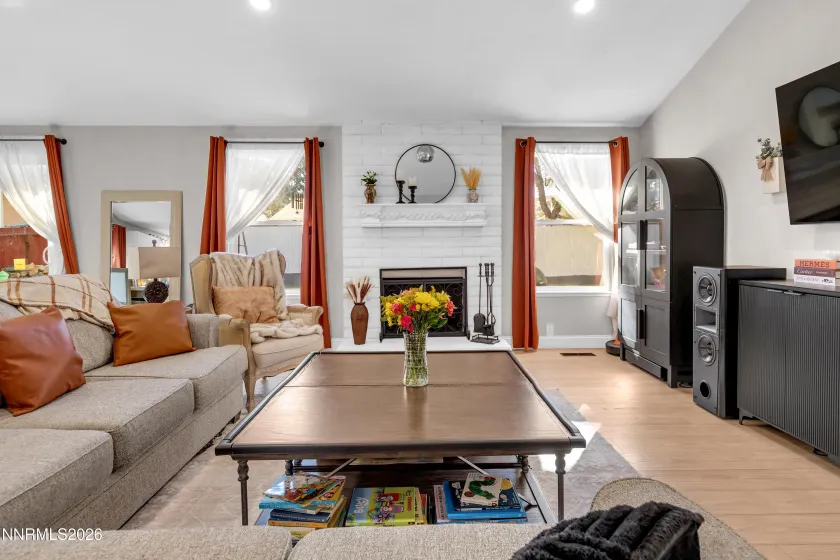 4220 Bismarck, Reno, Nevada 89502, 3 Bedrooms Bedrooms, ,2 BathroomsBathrooms,Residential,Residential,Bismarck,260002757