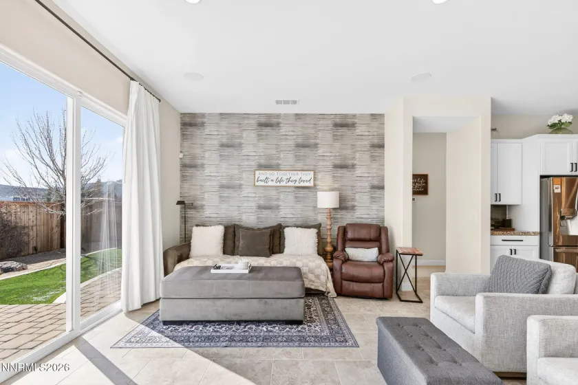 8286 Fenhollow, Verdi, Nevada 89439, 4 Bedrooms Bedrooms, ,3 BathroomsBathrooms,Residential,Residential,Fenhollow,260002755