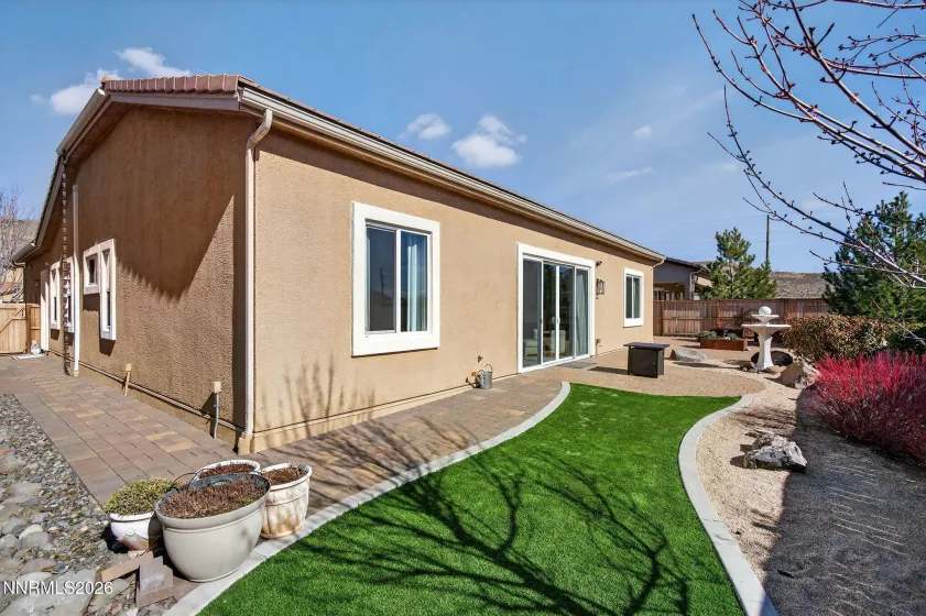 8286 Fenhollow, Verdi, Nevada 89439, 4 Bedrooms Bedrooms, ,3 BathroomsBathrooms,Residential,Residential,Fenhollow,260002755