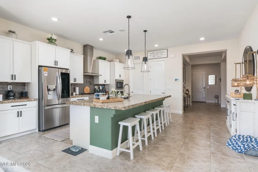 8286 Fenhollow, Verdi, Nevada 89439, 4 Bedrooms Bedrooms, ,3 BathroomsBathrooms,Residential,Residential,Fenhollow,260002755