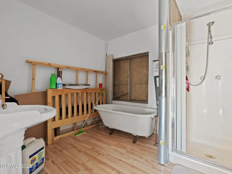 7 Esther, Carson City, Nevada 89706, 3 Bedrooms Bedrooms, ,2 BathroomsBathrooms,Residential,Residential,Esther,260002763