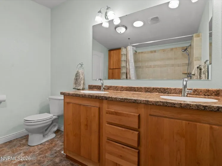 1307 Kingslane, Gardnerville, Nevada 89410, 2 Bedrooms Bedrooms, ,2 BathroomsBathrooms,Residential,Residential,Kingslane,260002765