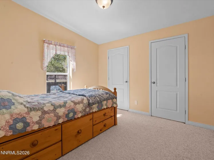 1307 Kingslane, Gardnerville, Nevada 89410, 2 Bedrooms Bedrooms, ,2 BathroomsBathrooms,Residential,Residential,Kingslane,260002765