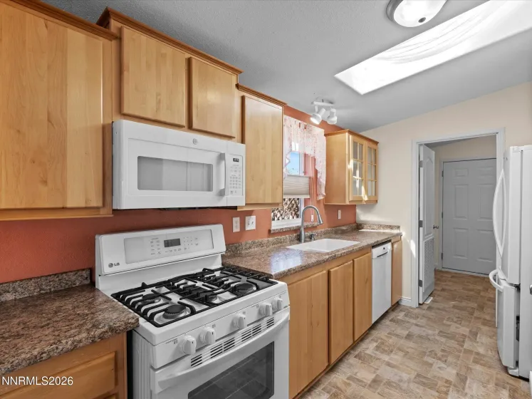 1307 Kingslane, Gardnerville, Nevada 89410, 2 Bedrooms Bedrooms, ,2 BathroomsBathrooms,Residential,Residential,Kingslane,260002765