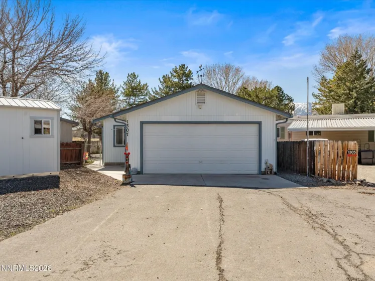 1307 Kingslane, Gardnerville, Nevada 89410, 2 Bedrooms Bedrooms, ,2 BathroomsBathrooms,Residential,Residential,Kingslane,260002765