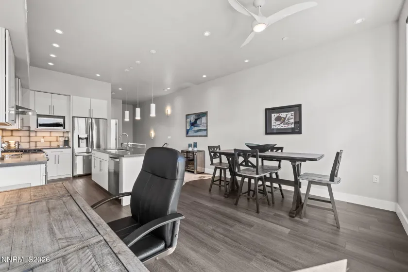 104 High, Reno, Nevada 89502, 1 Bedroom Bedrooms, ,2 BathroomsBathrooms,Residential Lease,Manufactured,High,260002767