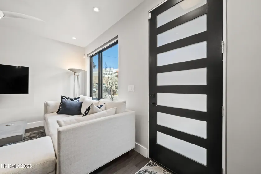 104 High, Reno, Nevada 89502, 1 Bedroom Bedrooms, ,2 BathroomsBathrooms,Residential Lease,Manufactured,High,260002767