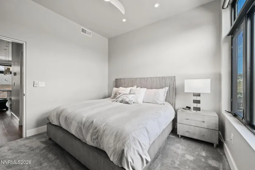 104 High, Reno, Nevada 89502, 1 Bedroom Bedrooms, ,2 BathroomsBathrooms,Residential Lease,Manufactured,High,260002767