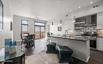 104 High, Reno, Nevada 89502, 1 Bedroom Bedrooms, ,2 BathroomsBathrooms,Residential Lease,Manufactured,High,260002767