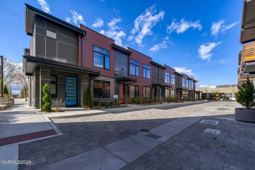 104 High, Reno, Nevada 89502, 1 Bedroom Bedrooms, ,2 BathroomsBathrooms,Residential Lease,Manufactured,High,260002767