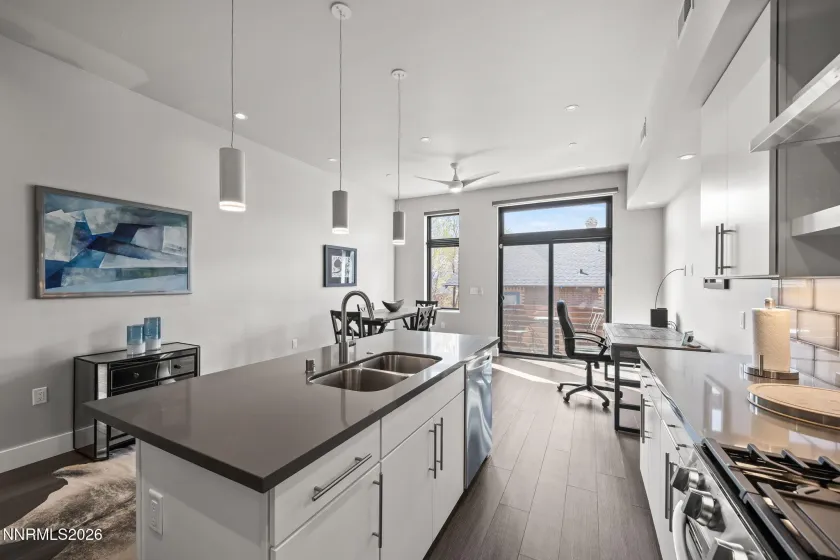 104 High, Reno, Nevada 89502, 1 Bedroom Bedrooms, ,2 BathroomsBathrooms,Residential Lease,Manufactured,High,260002767