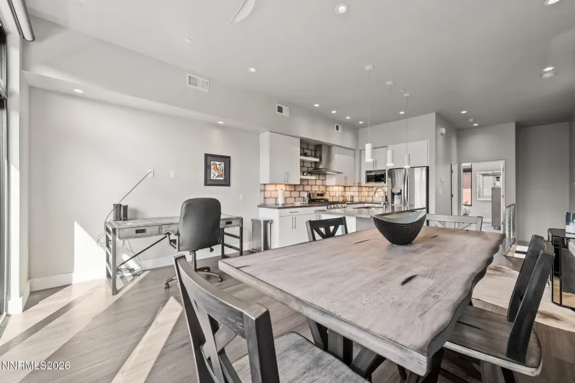 104 High, Reno, Nevada 89502, 1 Bedroom Bedrooms, ,2 BathroomsBathrooms,Residential Lease,Manufactured,High,260002767