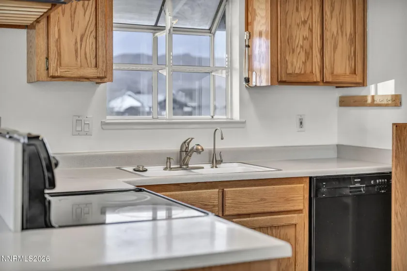 2419 Hunterwood, Carson City, Nevada 89706, 3 Bedrooms Bedrooms, ,2 BathroomsBathrooms,Residential,Residential,Hunterwood,260002720