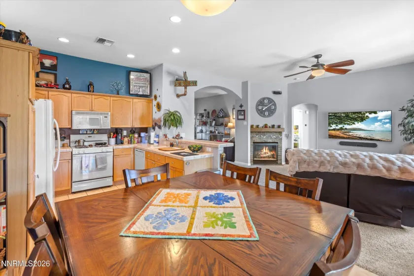 7610 Badelona, Sparks, Nevada 89436, 3 Bedrooms Bedrooms, ,2 BathroomsBathrooms,Residential,Residential,Badelona,260002718