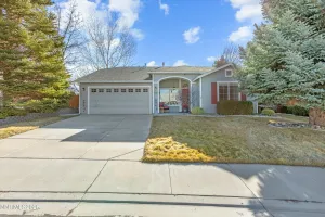 7610 Badelona, Sparks, Nevada 89436, 3 Bedrooms Bedrooms, ,2 BathroomsBathrooms,Residential,Residential,Badelona,260002718