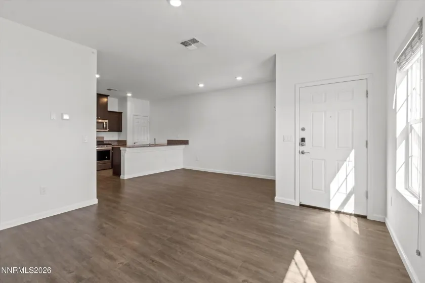 420 Autumn Breeze, Reno, Nevada 89511, 3 Bedrooms Bedrooms, ,3 BathroomsBathrooms,Residential,Residential,Autumn Breeze,260002724